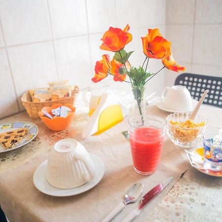 B&B Italo House Opera Dış mekan fotoğraf