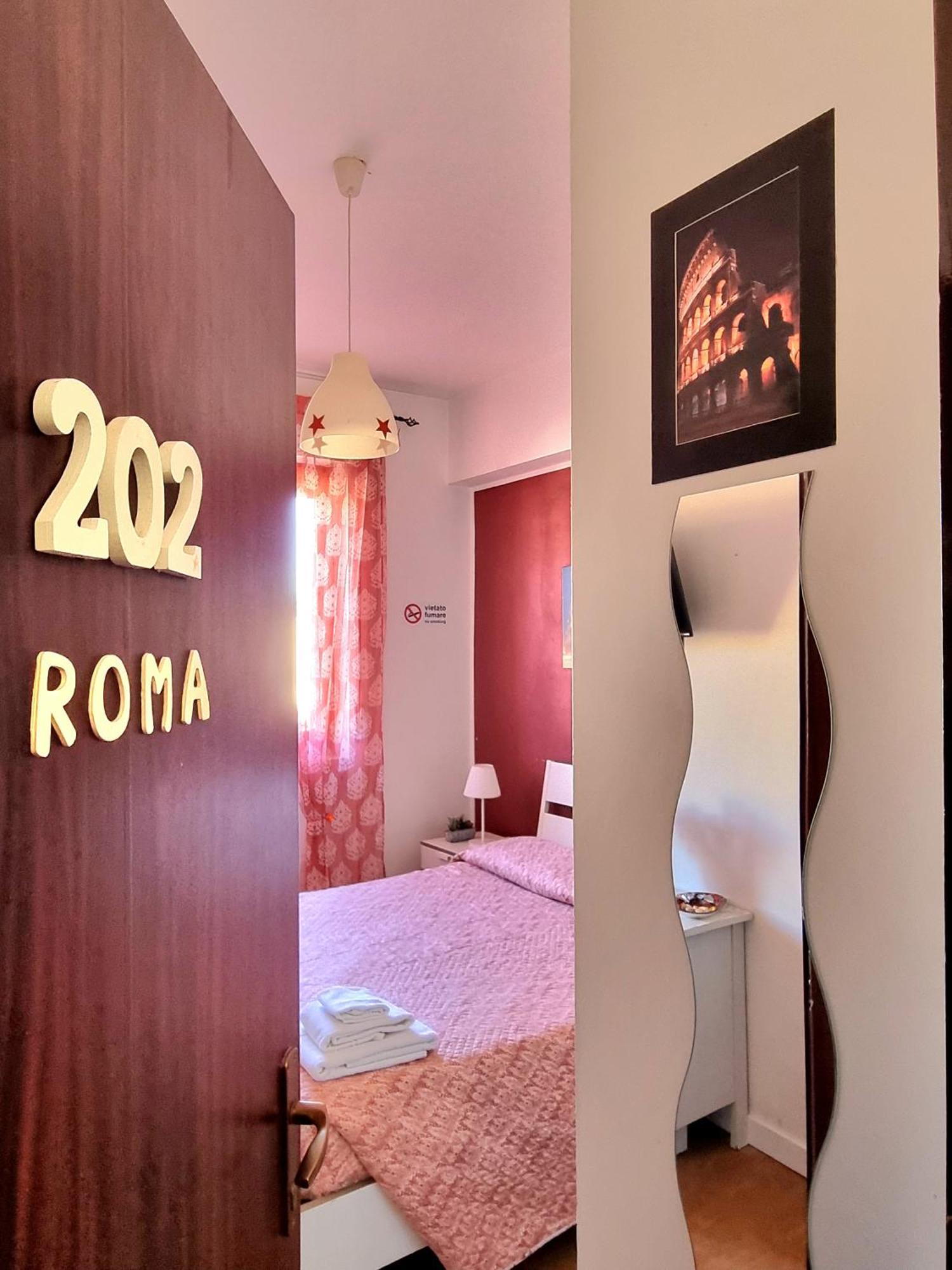B&B Italo House Opera Dış mekan fotoğraf