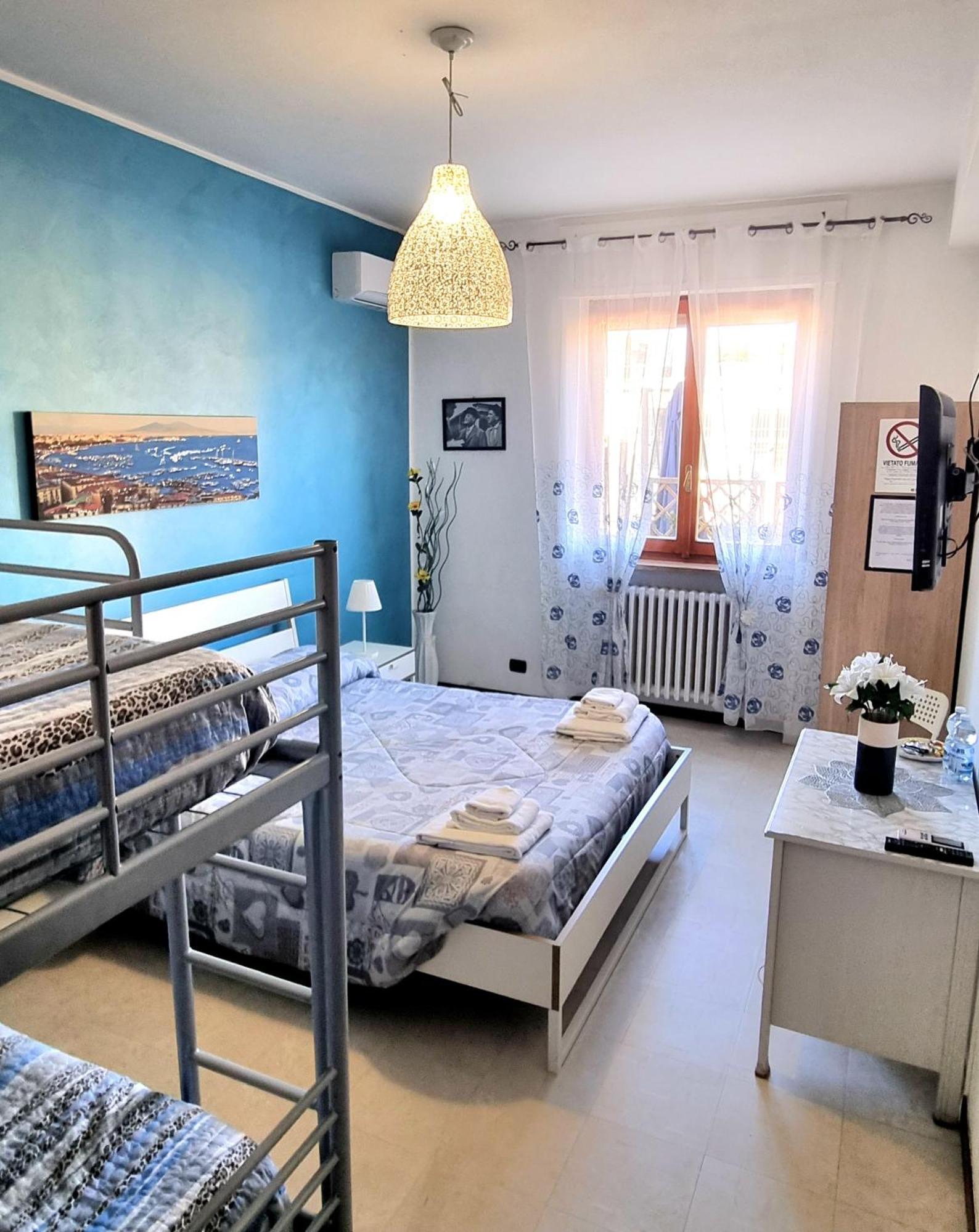 B&B Italo House Opera Oda fotoğraf