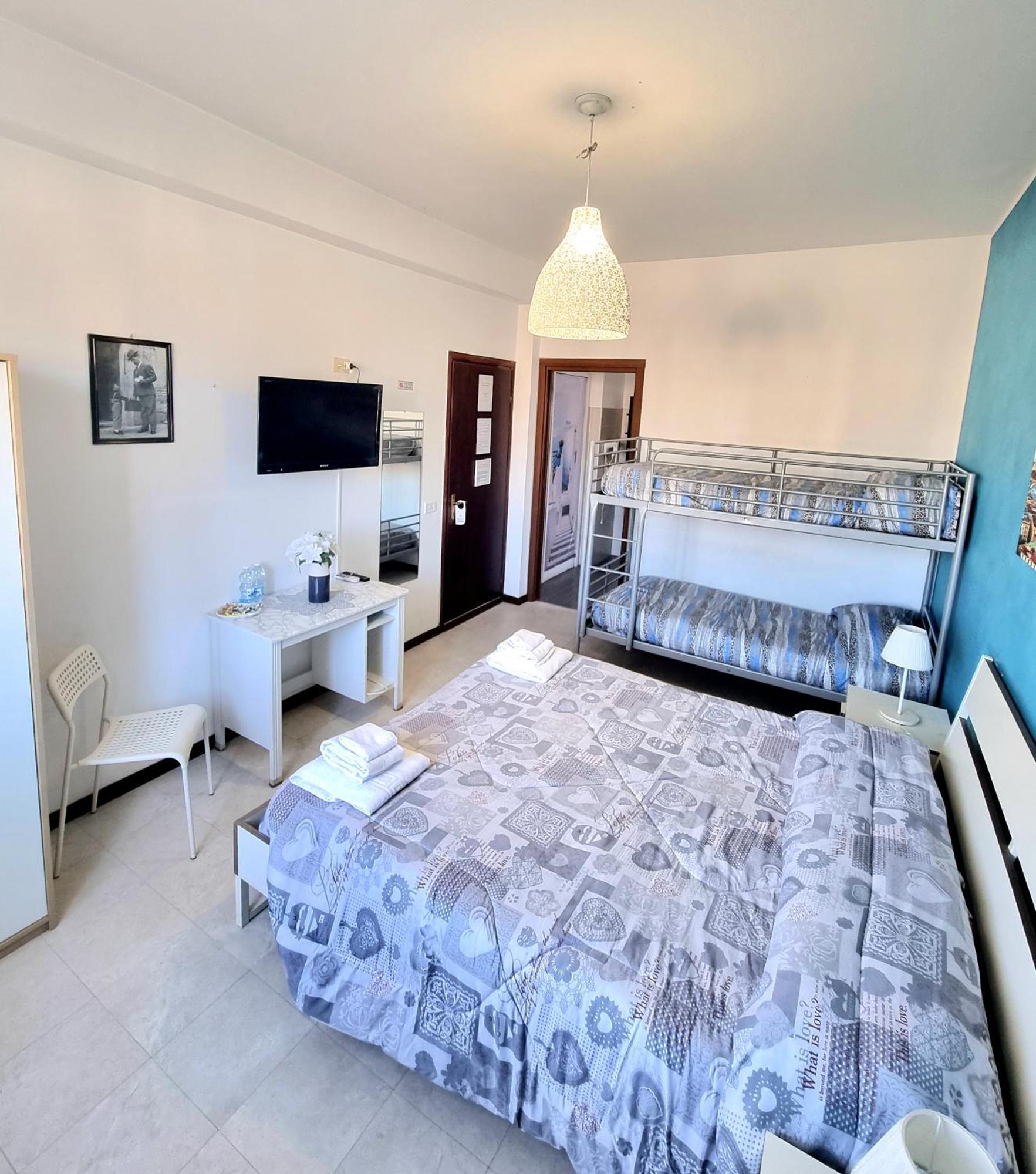 B&B Italo House Opera Oda fotoğraf